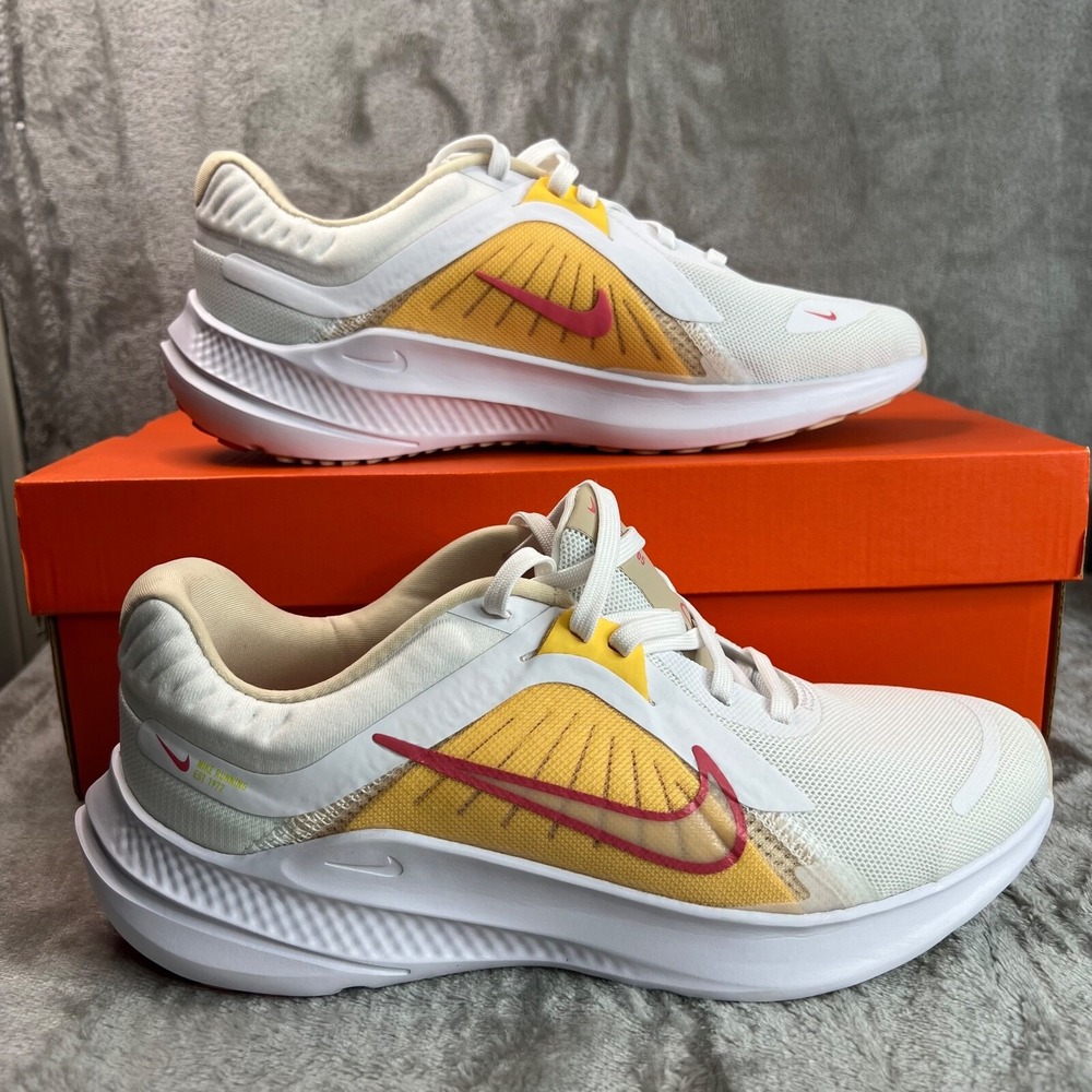 Nike Quest 5 Running Shoes Womens 6.5 White Sea Coral‎ Sanddrift Breathable Mesh